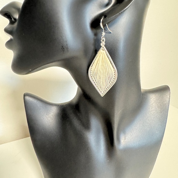 Stylish Drop Earring in Silver Tone and String - Picture 2 of 3